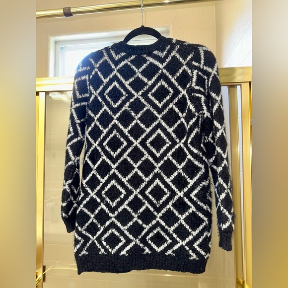 Forever 21 Cardigan - Picture 2 of 3